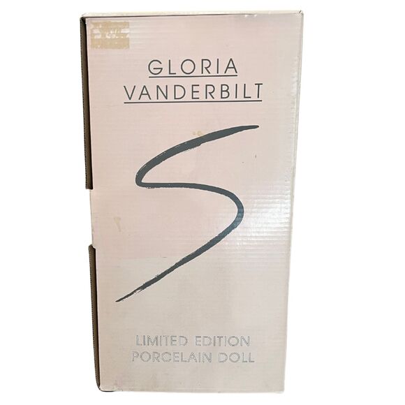 Vintage Gloria Vanderbilt Porcelain Doll COA, Box Limited Edition Realistic Baby - Picture 5 of 10